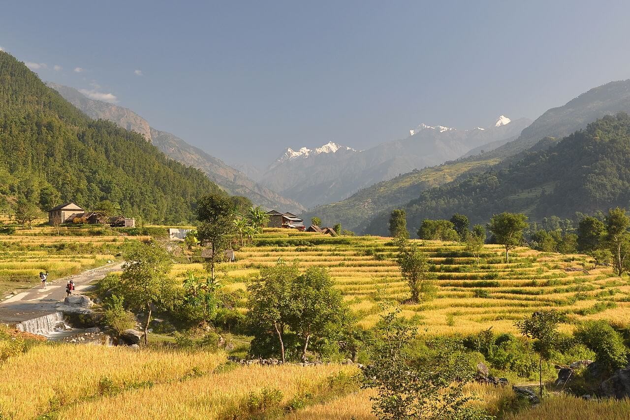 manaslu tsum valley trek